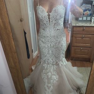 Maggie Sottero Alistaire Wedding Dress